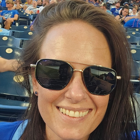 Meet your Posher, Coye - Picture 1 of 1